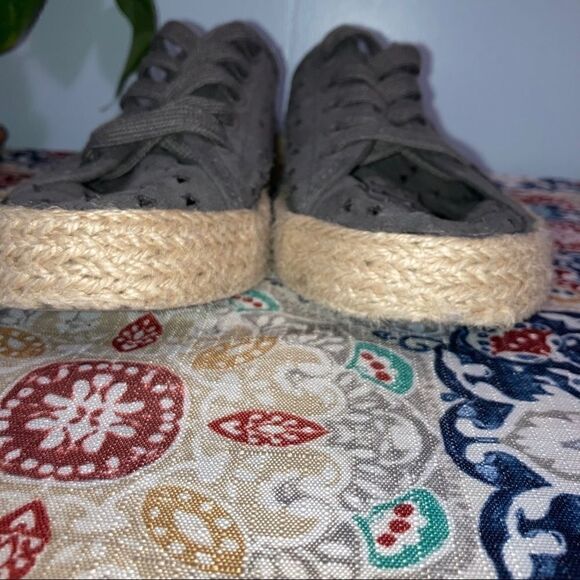 Universal Thread, Grey Jenna Star Espadrilles, Laser Cut Stars, Target Women’s 6 - Picture 5 of 9
